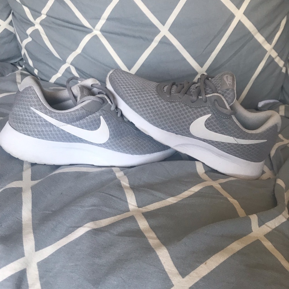 Running shoes
